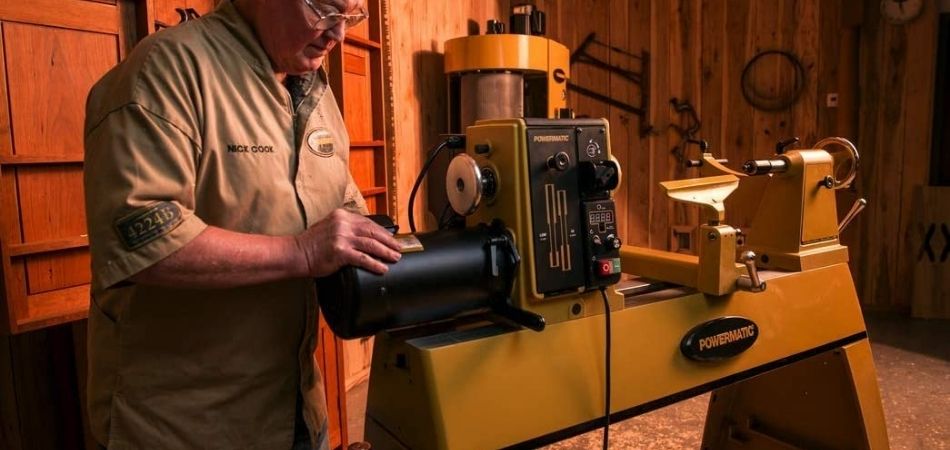 Best Wood Lathe For Beginners