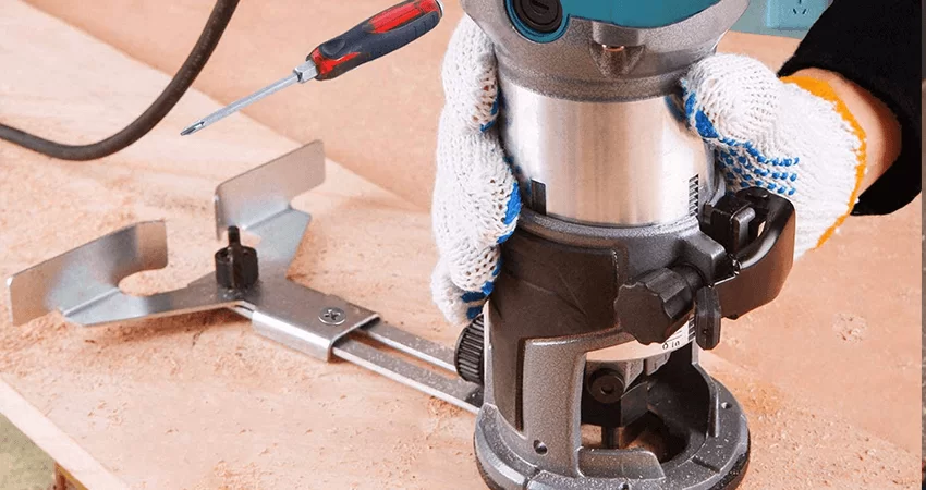 What size router do I need for woodworking