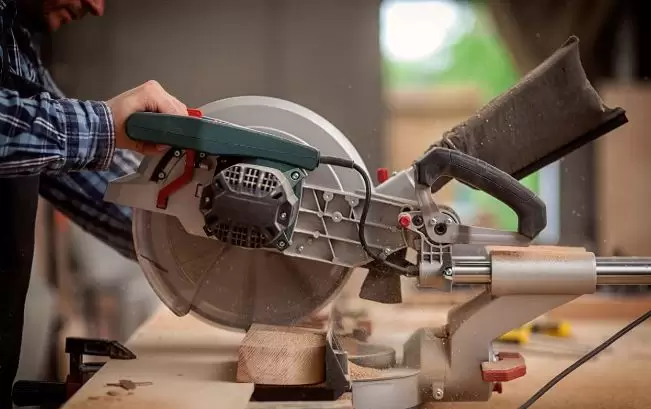 Miter Saw