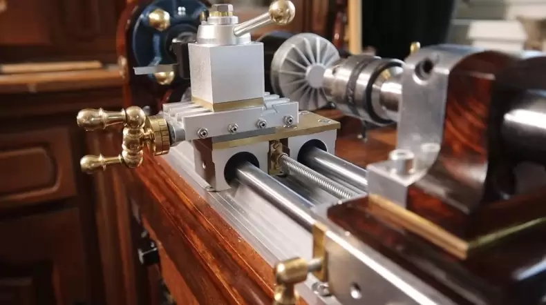Portability of Wood and Metal Lathe